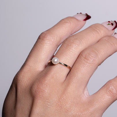 Yellow Gold Freshwater Pearl Solitaire Ring