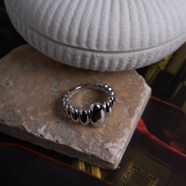 Luna Bubble Ring