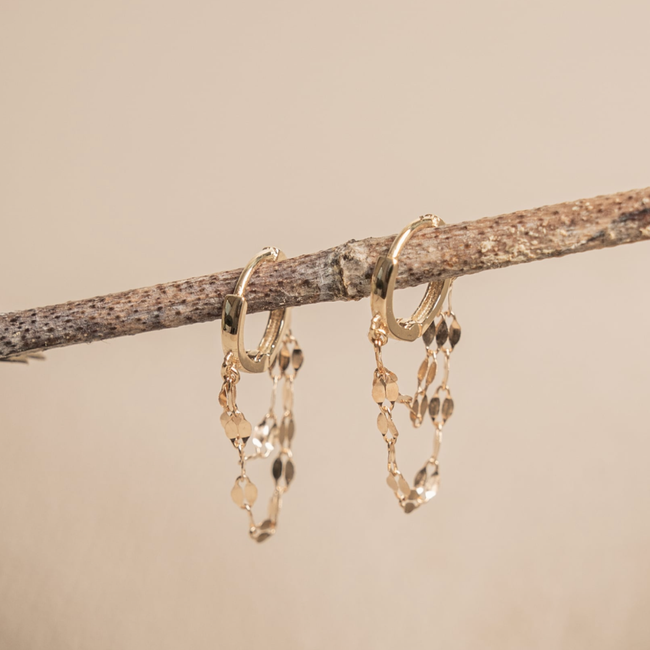 Double Chain Huggies