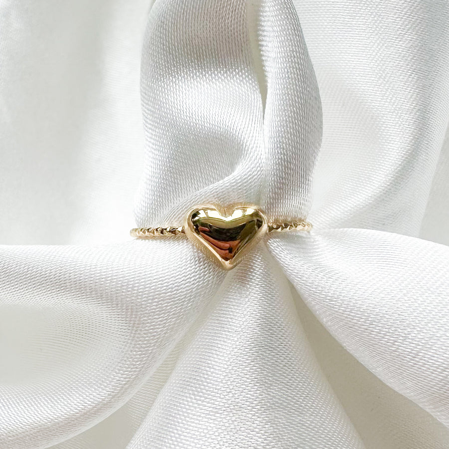 Dainty Heart Ring