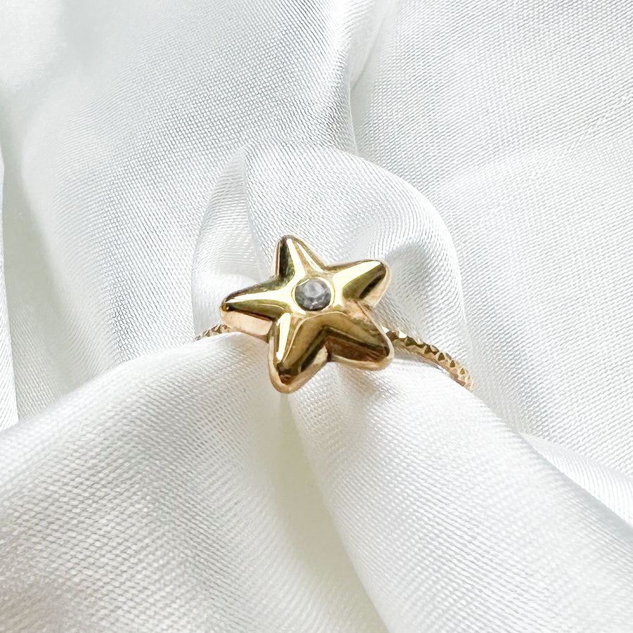 Dainty Star Ring