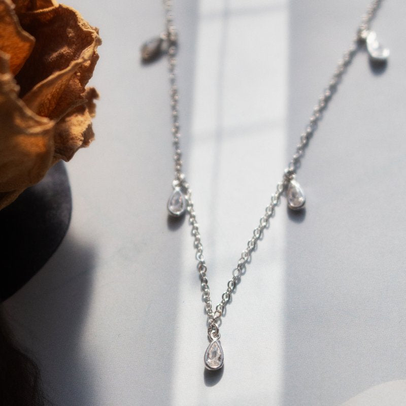 Teardrop Choker