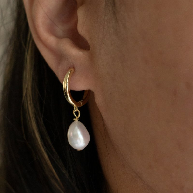 Baroque Pearl Huggies