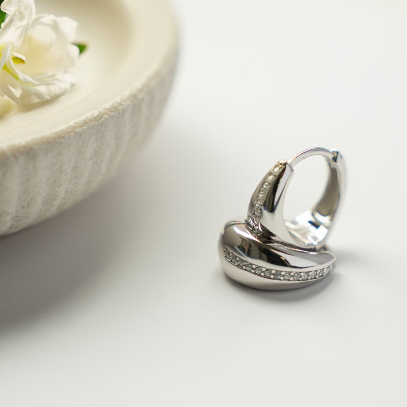 Pavé Huggies
