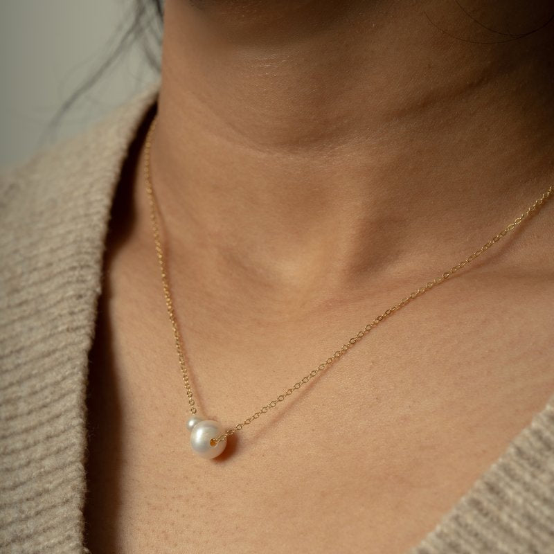 Toi et Moi Pearl Necklace